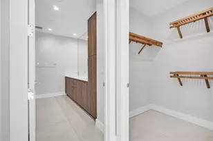 275 1st Ave S, Saint Petersburg, FL 33701 - Photo 29