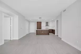 275 1st Ave S, Saint Petersburg, FL 33701 - Photo 15