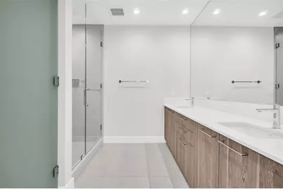 275 1st Avenue S #2807, Saint Petersburg, FL 33701 - Photo 29