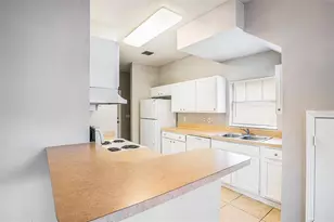 7708 N Riverdale Ave, Tampa, FL 33604 - Photo 7