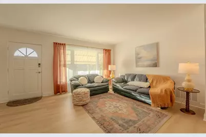 199 Tropic Boulevard W, Largo, FL 33770 - Photo 7