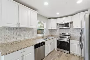 5613 57th Ave N, Saint Petersburg, FL 33709 - Photo 5