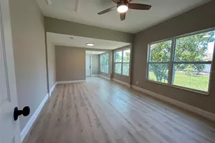 1218 13th Ave S, Saint Petersburg, FL 33705 - Photo 13