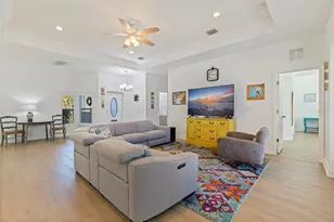 6318 31st St S, Saint Petersburg, FL 33712 - Photo 17