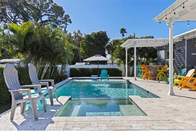 6318 31st Street S, Saint Petersburg, FL 33712 - Photo 3