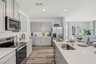 7309 Flint Crk Dr, Land O Lakes, FL 34638 - Photo 9