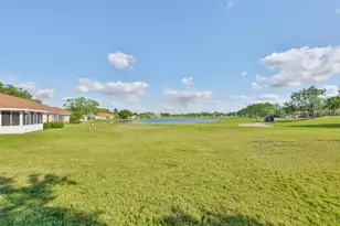 2505 New Haven Cir, Sun City Center, FL 33573 - Photo 9