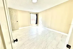 17726 Dorman Rd, Lithia, FL 33547 - Photo 11