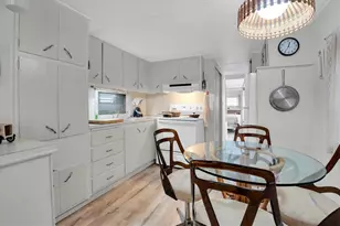 7801 34th Ave N, Saint Petersburg, FL 33710 - Photo 9