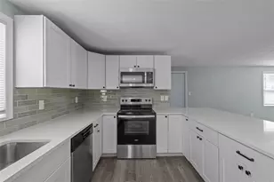 1682 Wilmar Ave, Tarpon Springs, FL 34689 - Photo 15