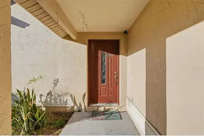 939 Sandywood Drive, Brandon, FL 33510 - Photo 3