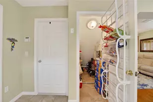 209 Sawtooth Dr, Valrico, FL 33594 - Photo 15