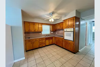 10731 108th Street, Seminole, FL 33778 - Photo 5