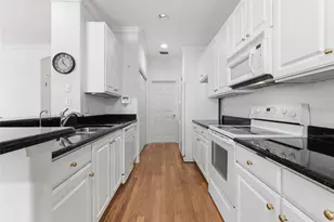 8045 Brien Green Way, Temple Terrace, FL 33637 - Photo 5