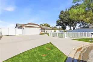 726 Fortuna Dr, Brandon, FL 33511 - Photo 3
