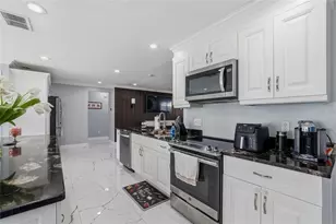 726 Fortuna Dr, Brandon, FL 33511 - Photo 11