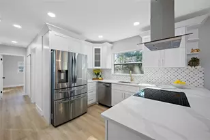 11702 84th Ave, Seminole, FL 33772 - Photo 13