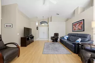 3141 Featherwood Ct, Clearwater, FL 33759 - Photo 7