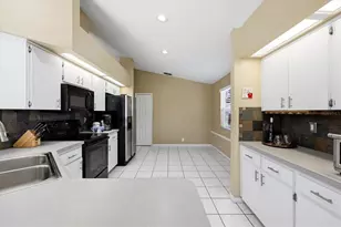 3141 Featherwood Ct, Clearwater, FL 33759 - Photo 11