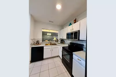 6447 Cypressdale Drive #201, Riverview, FL 33578 - Photo 7