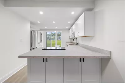 4715 Bay Street NE #123, Saint Petersburg, FL 33703 - Photo 9