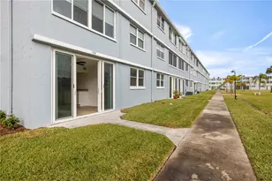 4715 Bay St NE, Saint Petersburg, FL 33703 - Photo 33
