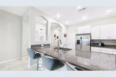 726 Royal Empress Drive, Ruskin, FL 33570 - Photo 7