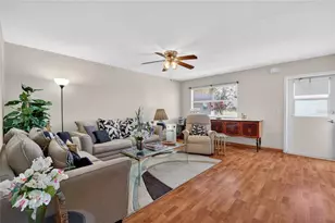 201 Bedford Trail, Sun City Center, FL 33573 - Photo 5