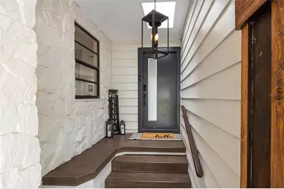 12756 Poinsettia Avenue, Seminole, FL 33776 - Photo 5