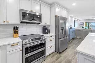 800 Madonna Blvd, Tierra Verde, FL 33715 - Photo 11