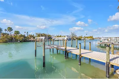 2890 Alton Drive, Saint Pete Beach, FL 33706 - Photo 63