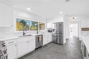 2890 Alton Dr, Saint Pete Beach, FL 33706 - Photo 9