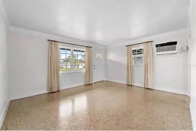 9032 Bay Street NE, Saint Petersburg, FL 33702 - Photo 7