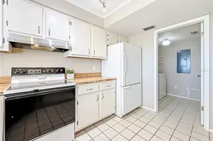 9209 Seminole Blvd, Seminole, FL 33772 - Photo 13