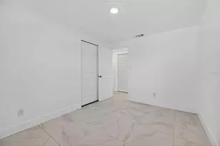 3722 E Idlewild Ave, Tampa, FL 33610 - Photo 27