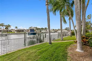3912 46th Ave S, Saint Petersburg, FL 33711 - Photo 63