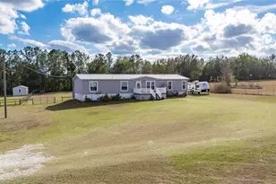 39344 Bohan Ln, Zephyrhills, FL 33540 - Photo 3