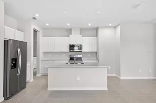 1828 Soaring Vida St, Palmetto, FL 34221 - Photo 9