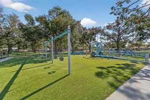 512 Atwood Ave N, Saint Petersburg, FL 33702 - Photo 53