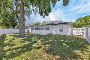 512 Atwood Ave N, Saint Petersburg, FL 33702 - Photo 23