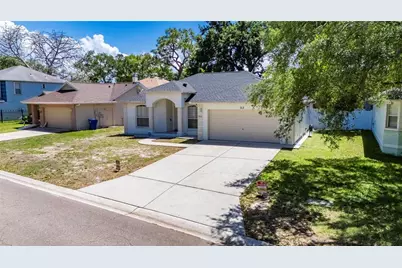 512 Atwood Avenue N, Saint Petersburg, FL 33702 - Photo 5