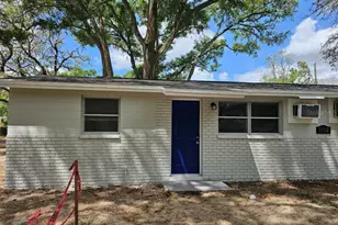 5322 Pine St, Seffner, FL 33584 - Photo 1