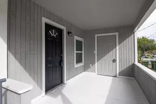 3007 Dixie Ave, Sarasota, FL 34234 - Photo 3