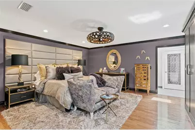 720 Brightwaters Boulevard NE, Saint Petersburg, FL 33704 - Photo 9