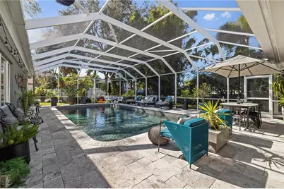 720 Brightwaters Boulevard NE, Saint Petersburg, FL 33704 - Photo 13