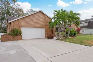 2827 Enisgrove Dr, Palm Harbor, FL 34683 - Photo 3