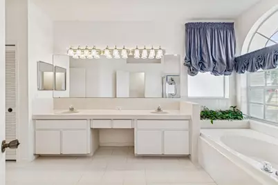 16306 Colwood Drive, Odessa, FL 33556 - Photo 7