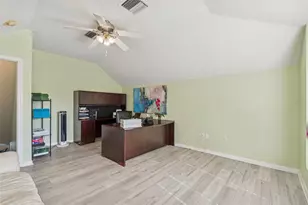 10122 Whisper Pointe Dr, Tampa, FL 33647 - Photo 55
