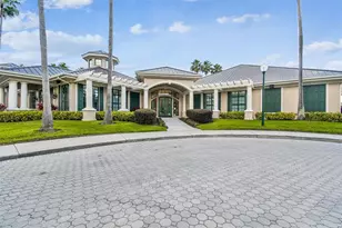 10122 Whisper Pointe Dr, Tampa, FL 33647 - Photo 87