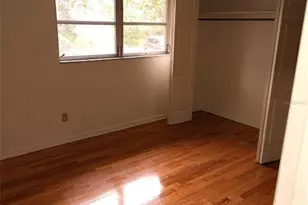 1104 Cedar Lake Dr, Tampa, FL 33612 - Photo 11